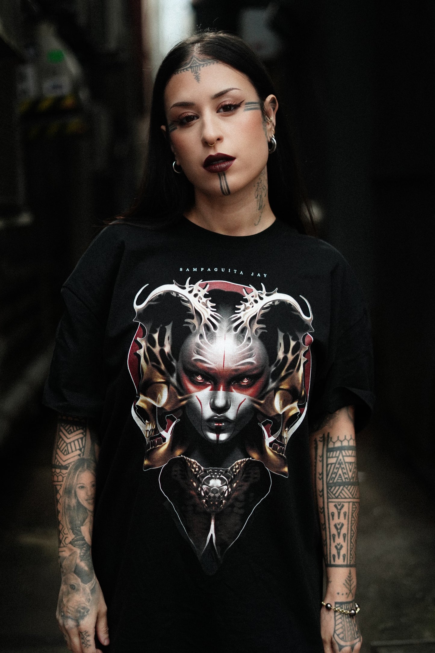 Camiseta Lunar Negra | Edición Firmada